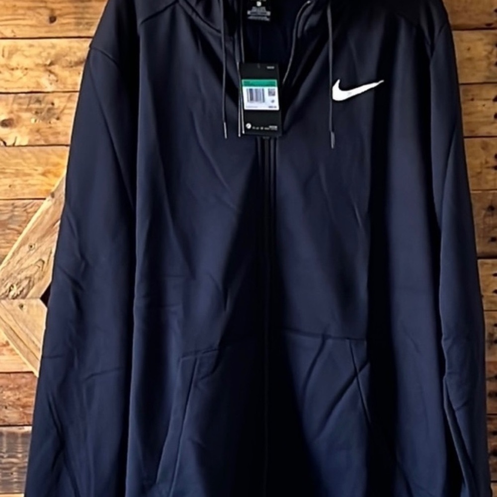 BRAND NEW NWT XL MEN